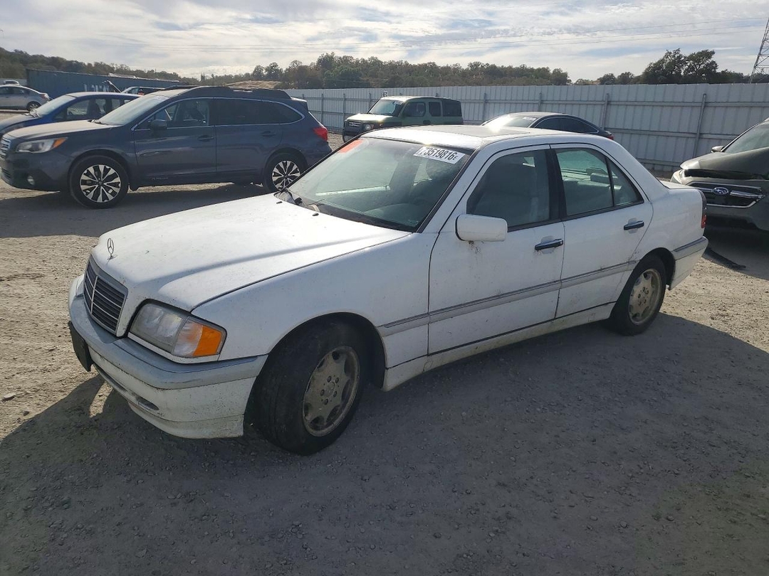 Vista de 1999 MERCEDES-BENZ C 230, ángulo 1