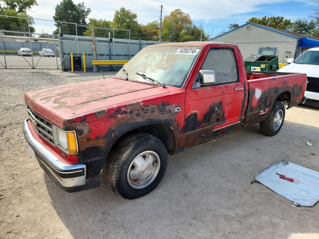 Vue de 1987 CHEVROLET S10, angle 1