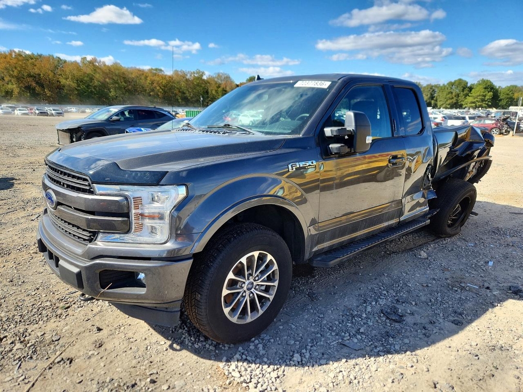 Vue de 2018 FORD F150 SUPER CAB, angle 1