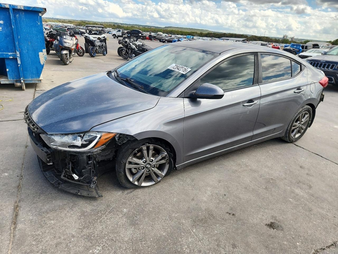 Vue de 2018 HYUNDAI ELANTRA SEL, angle 1