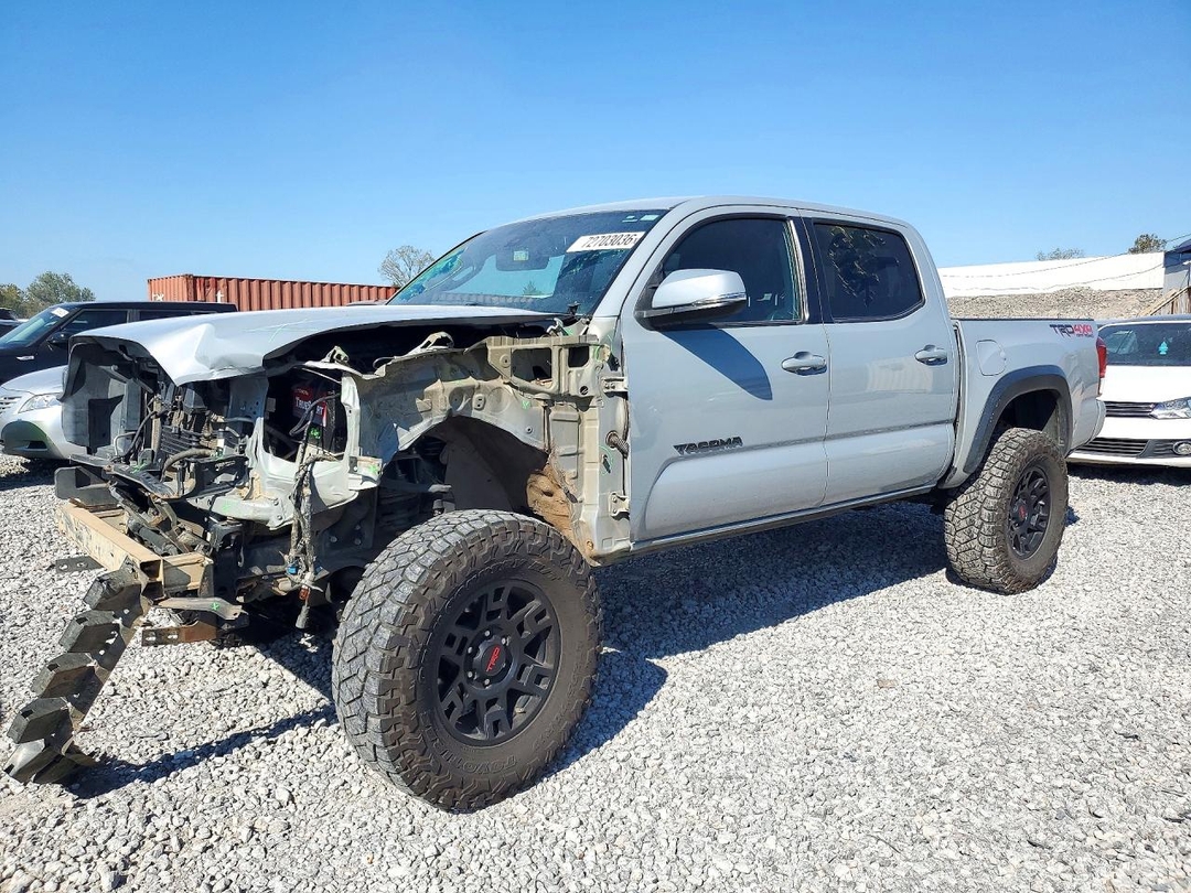 Vue de 2019 TOYOTA TACOMA TRD OFF-ROAD, angle 1