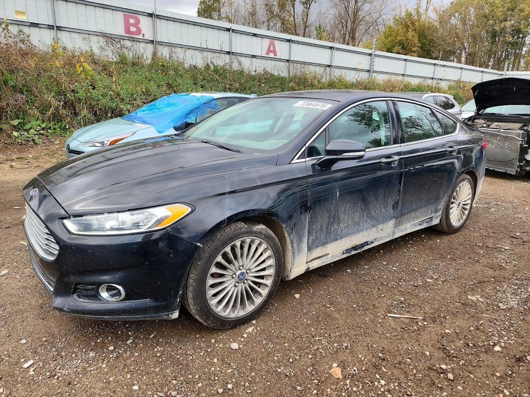 Vista de 2013 FORD FUSION TITANIUM, ángulo 1