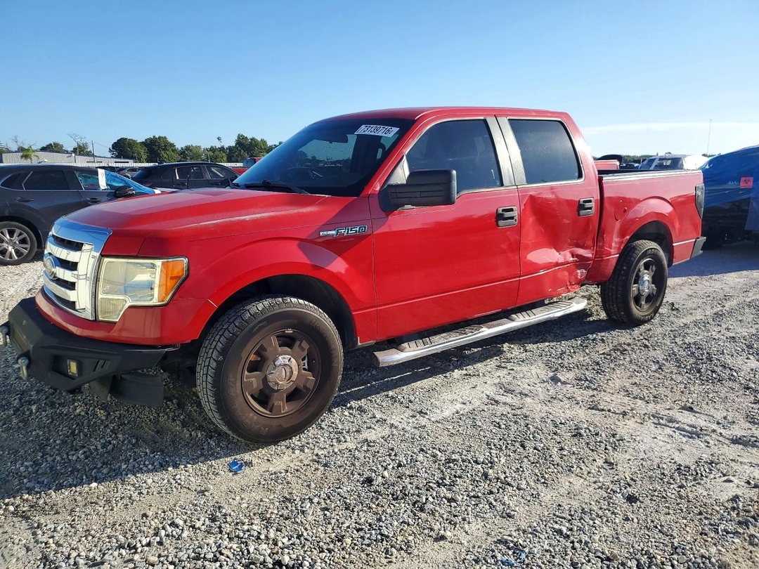 منظر 2012 FORD F150 SUPERCREW، زاوية 1
