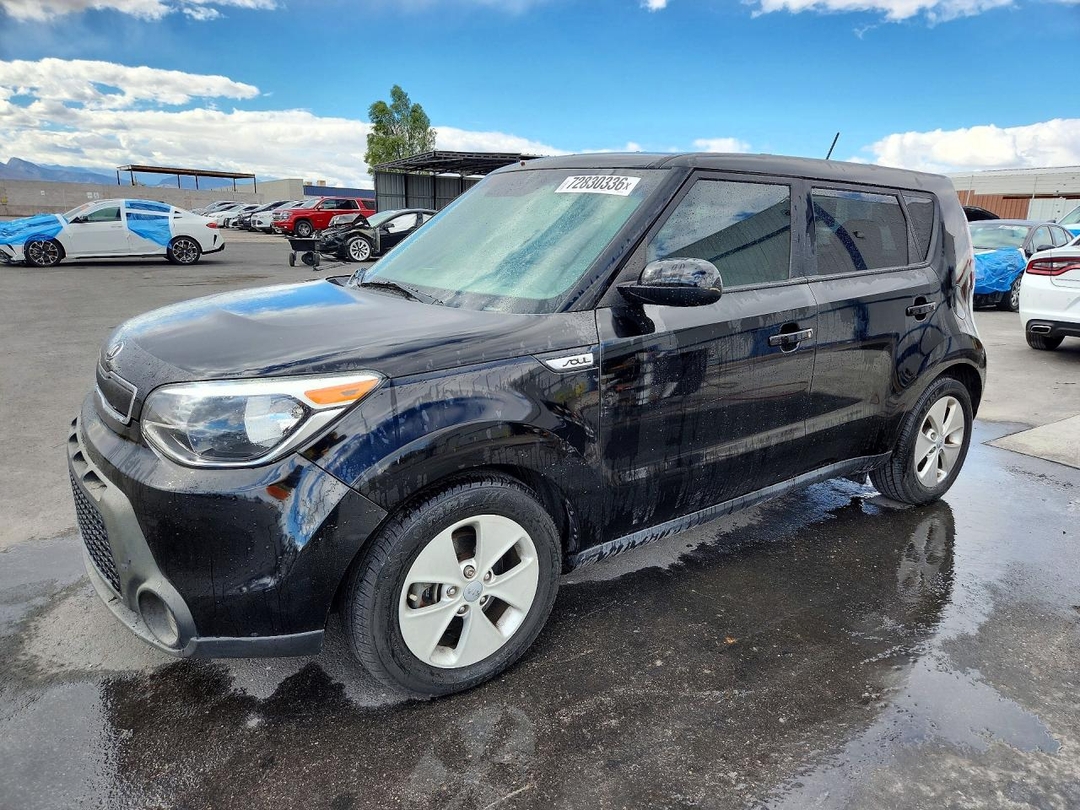 Vista de 2016 KIA SOUL BASE, ángulo 1