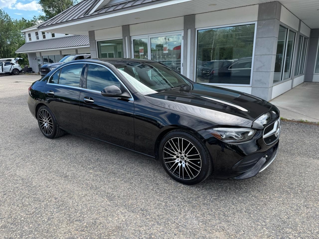 Vue de 2023 MERCEDES-BENZ C 300 4MATIC, angle 1