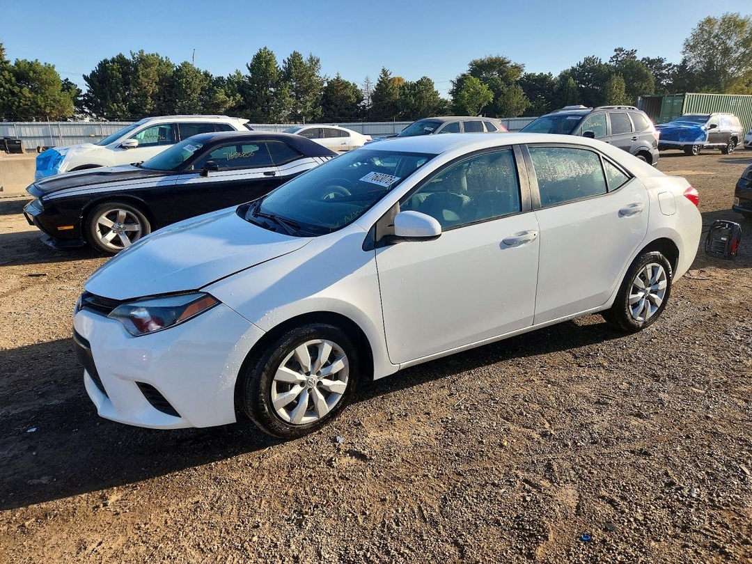 Vista de 2016 TOYOTA COROLLA LE, ángulo 1