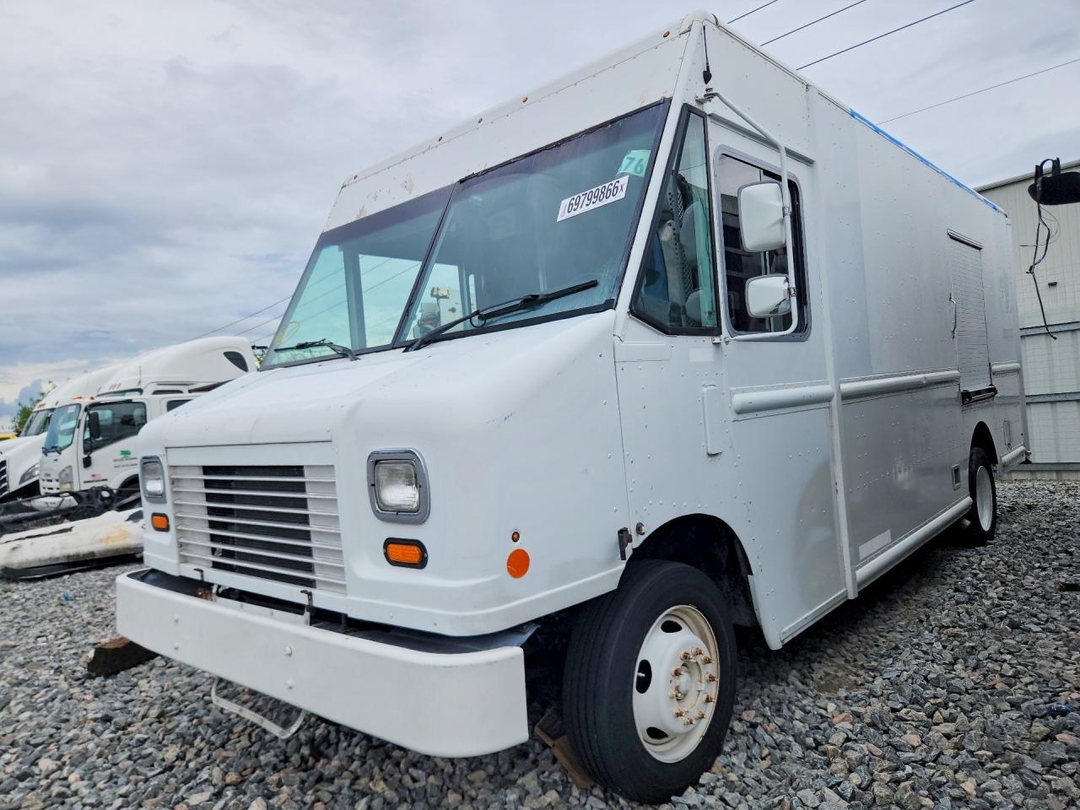 Вид 2013 FORD F59 DELIVERY TRUCK, угол 1
