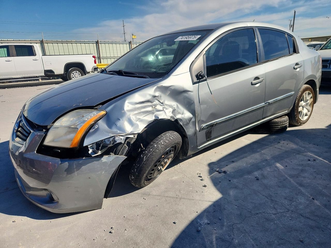 Вид 2011 NISSAN SENTRA 2.0, угол 1