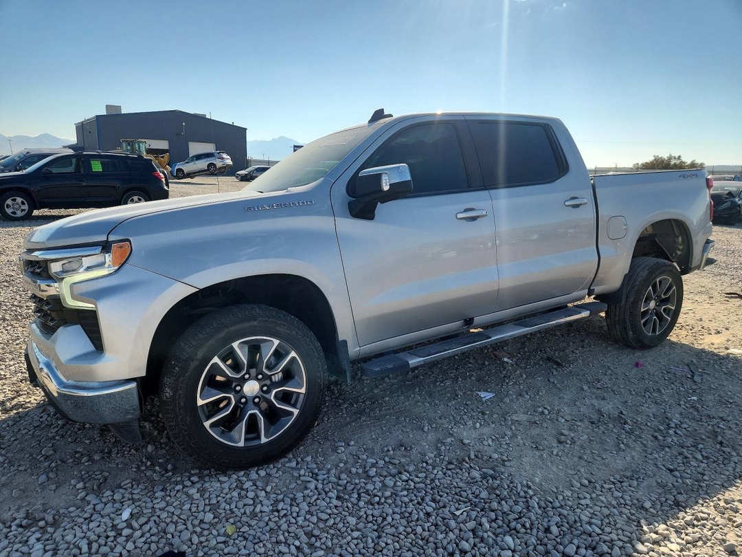 منظر 2022 CHEVROLET SILVERADO K1500 LT، زاوية 1