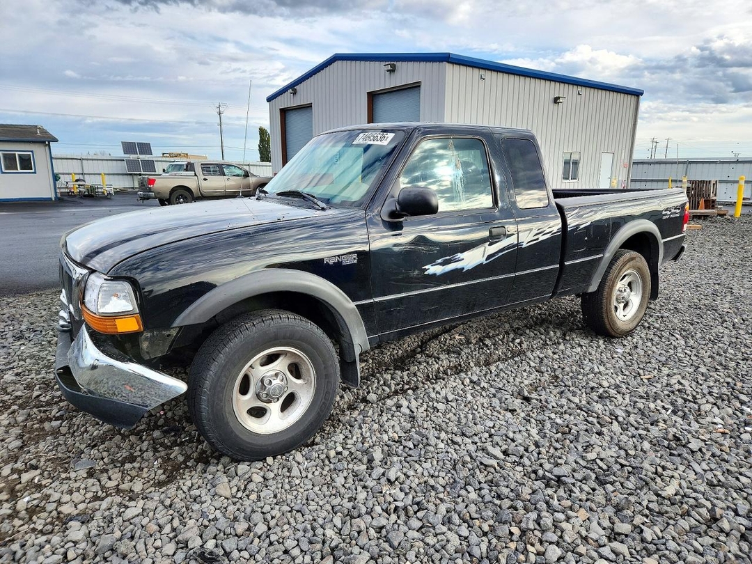 Vue de 1999 FORD RANGER SUPER CAB, angle 1