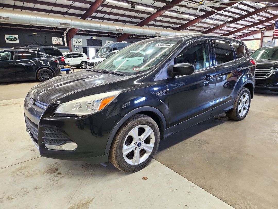 منظر 2015 FORD ESCAPE SE، زاوية 1