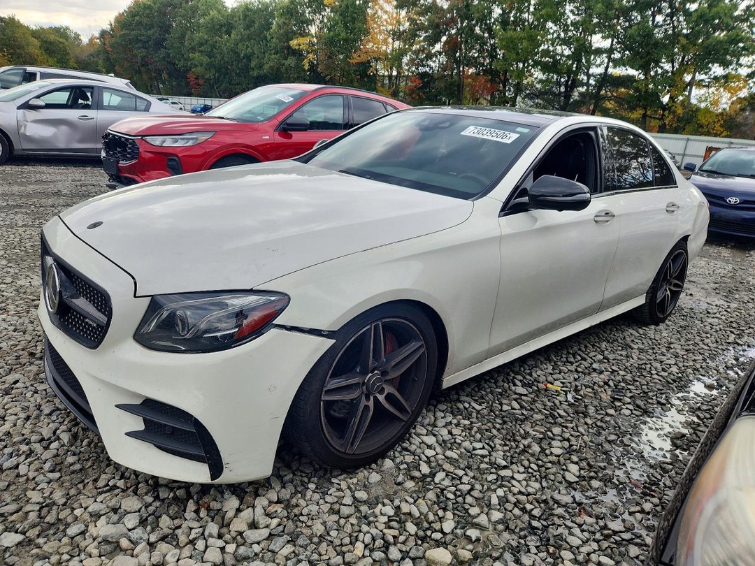 منظر 2017 MERCEDES-BENZ E 43 4MATIC AMG، زاوية 1