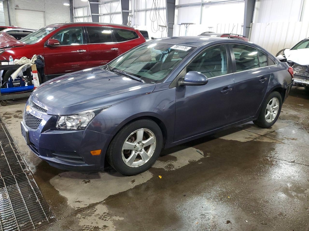 Vista de 2013 CHEVROLET CRUZE LT, ángulo 1