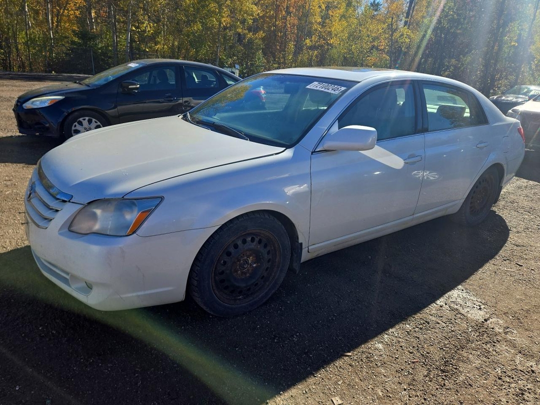 منظر 2007 TOYOTA AVALON XL، زاوية 1