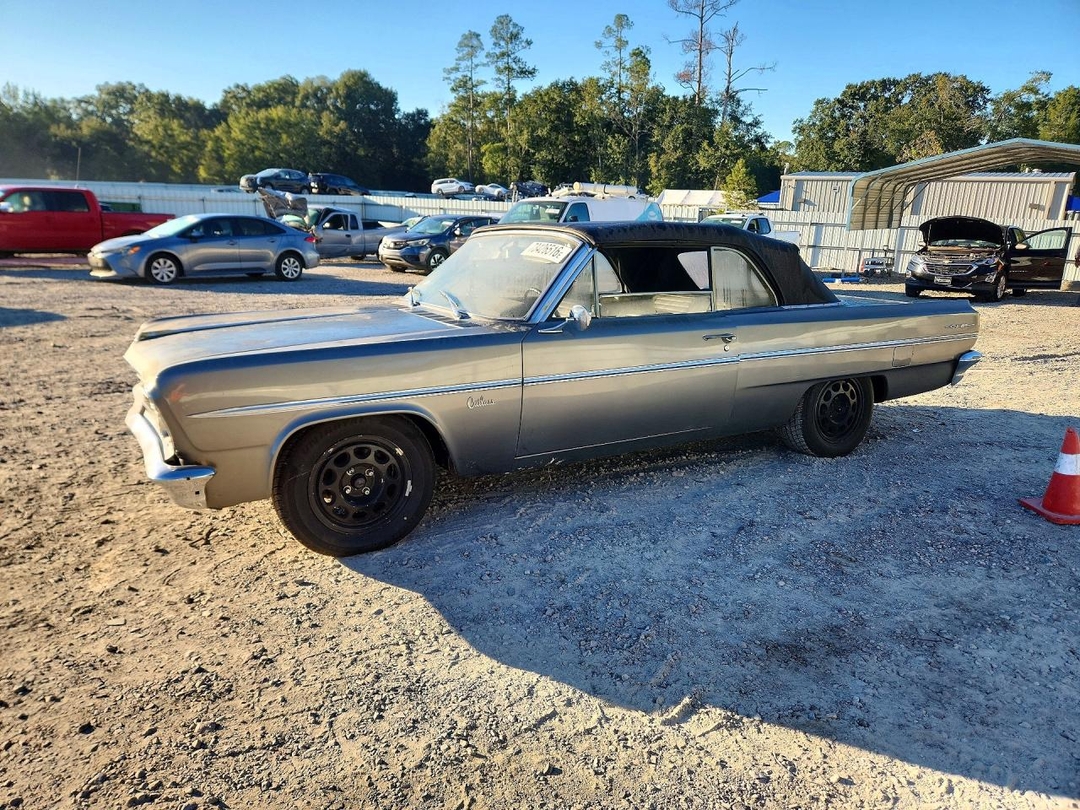 Вид 1963 OLDSMOBILE CUTLASS, угол 1