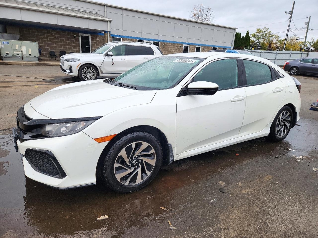 Vue de 2017 HONDA CIVIC LX, angle 1