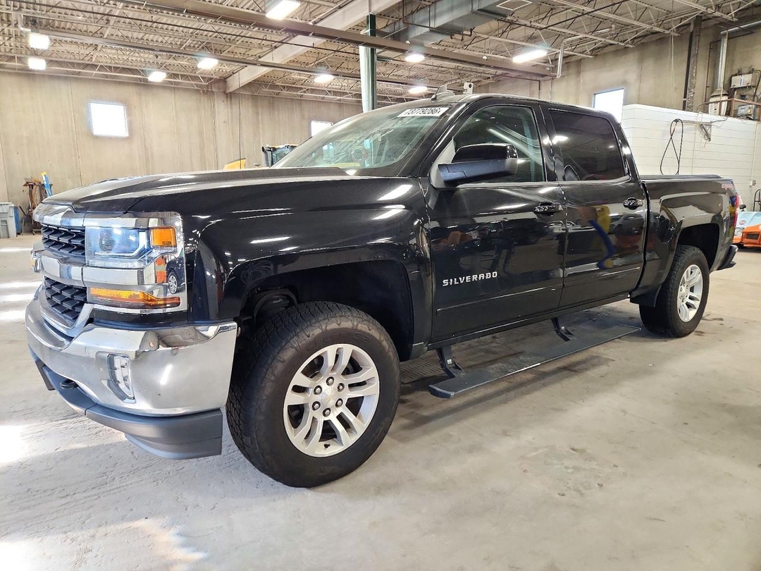 منظر 2017 CHEVROLET SILVERADO K1500 LT، زاوية 1