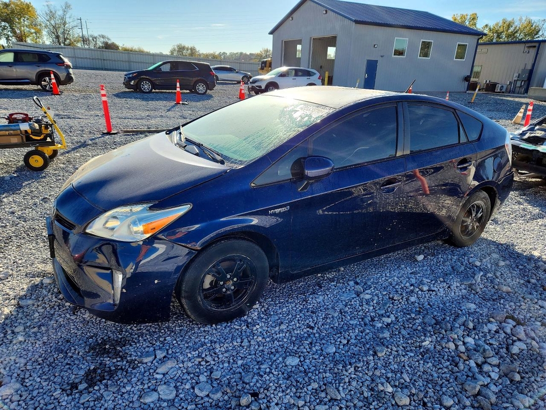 منظر 2012 TOYOTA PRIUS TWO، زاوية 1