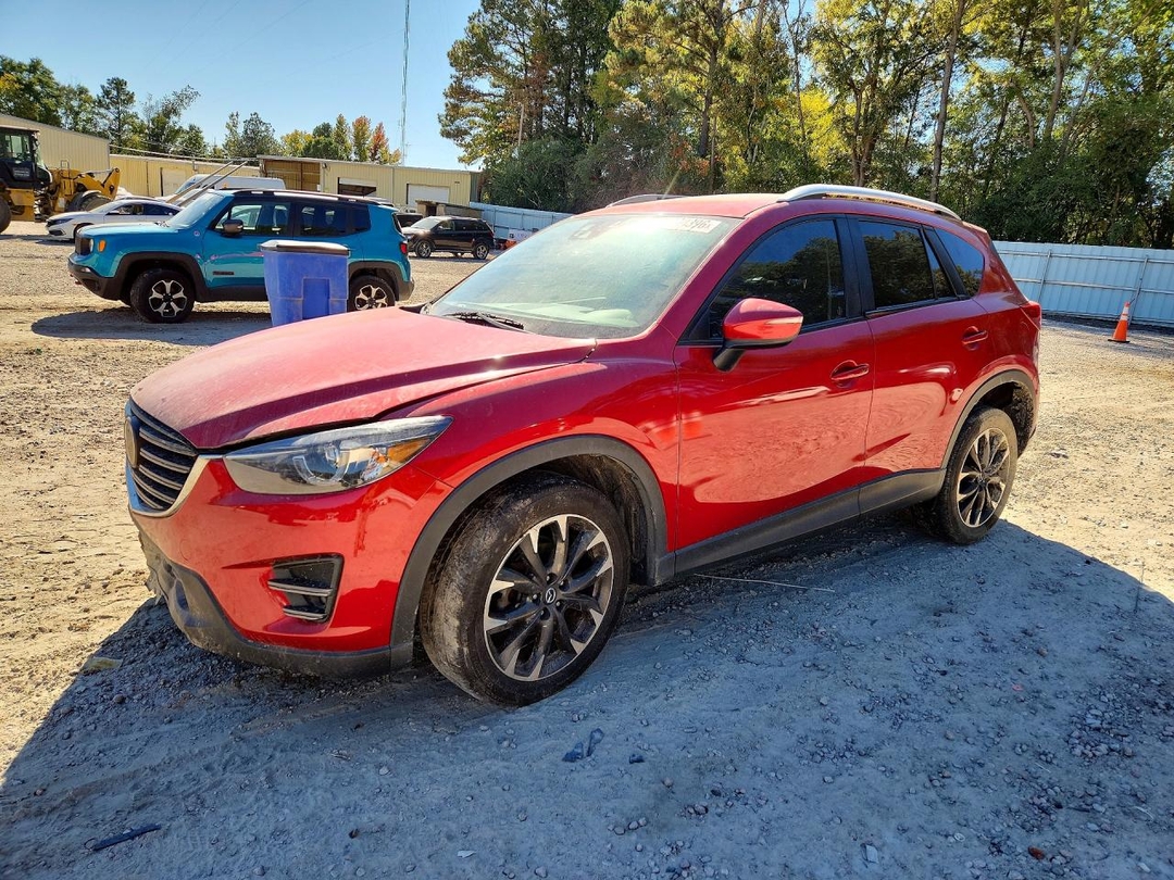 Vue de 2016 MAZDA CX-5 GT, angle 1