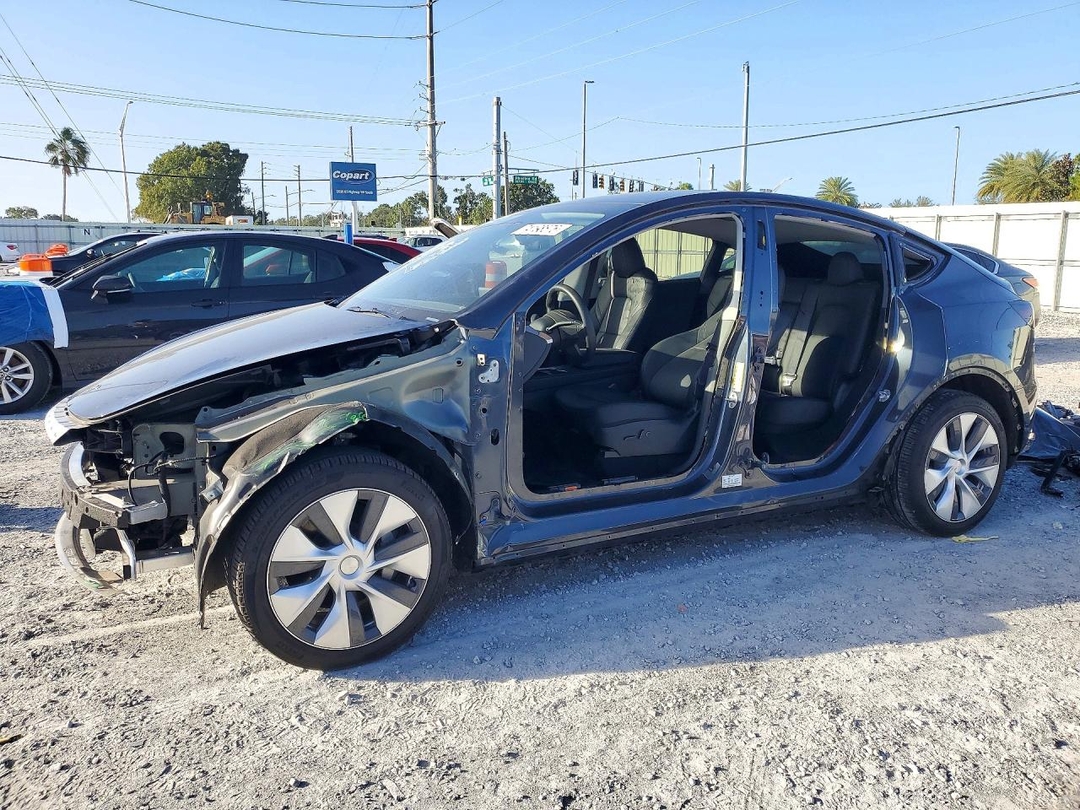 منظر 2024 TESLA MODEL Y، زاوية 1