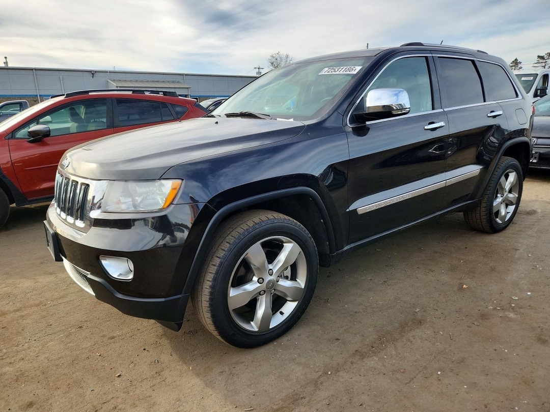 Vue de 2013 JEEP GRAND CHEROKEE LIMITED, angle 1