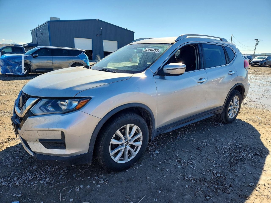Vue de 2018 NISSAN ROGUE SV, angle 1