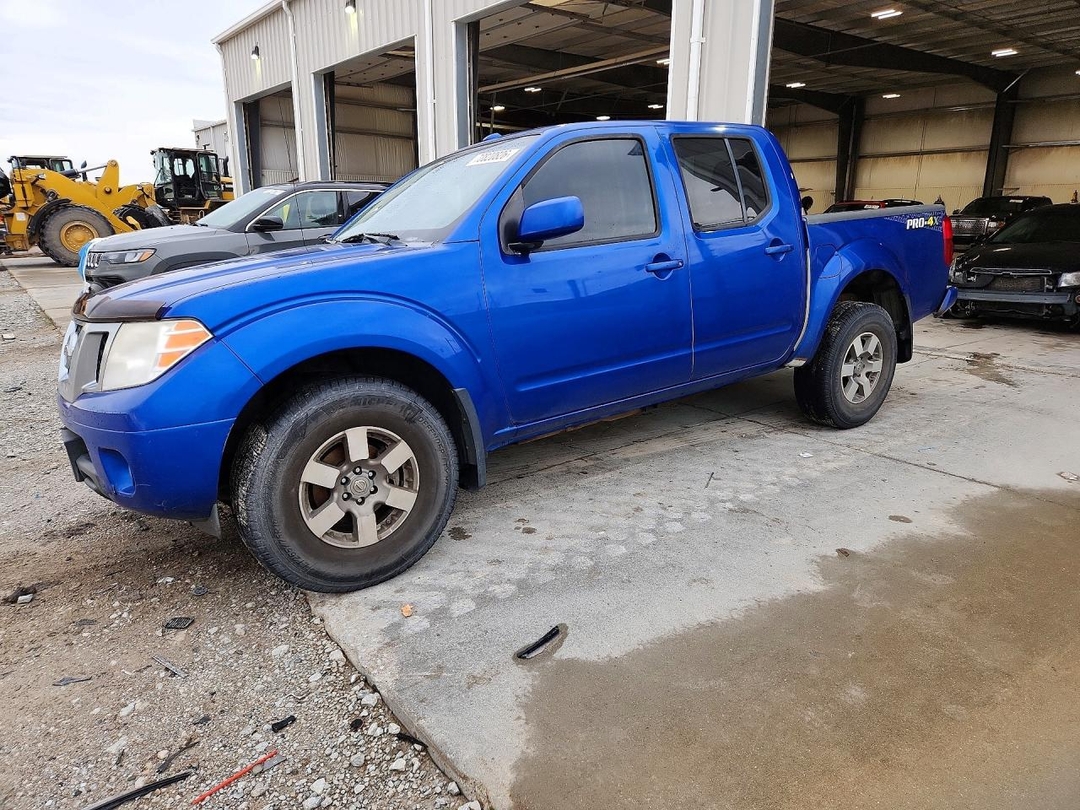 Vista de 2013 NISSAN FRONTIER S, ángulo 1