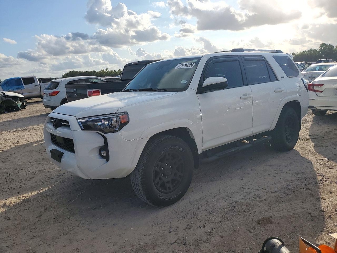 Vista de 2021 TOYOTA 4RUNNER SR5, ángulo 1