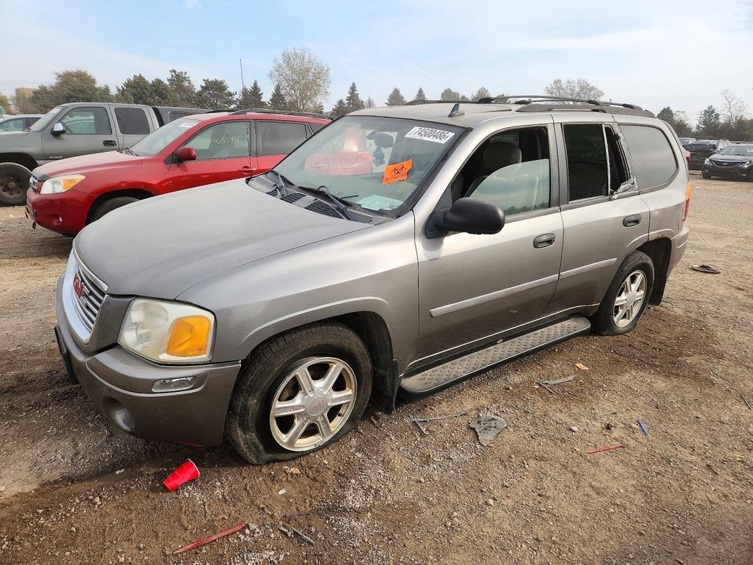 Вид 2008 GMC ENVOY, угол 1