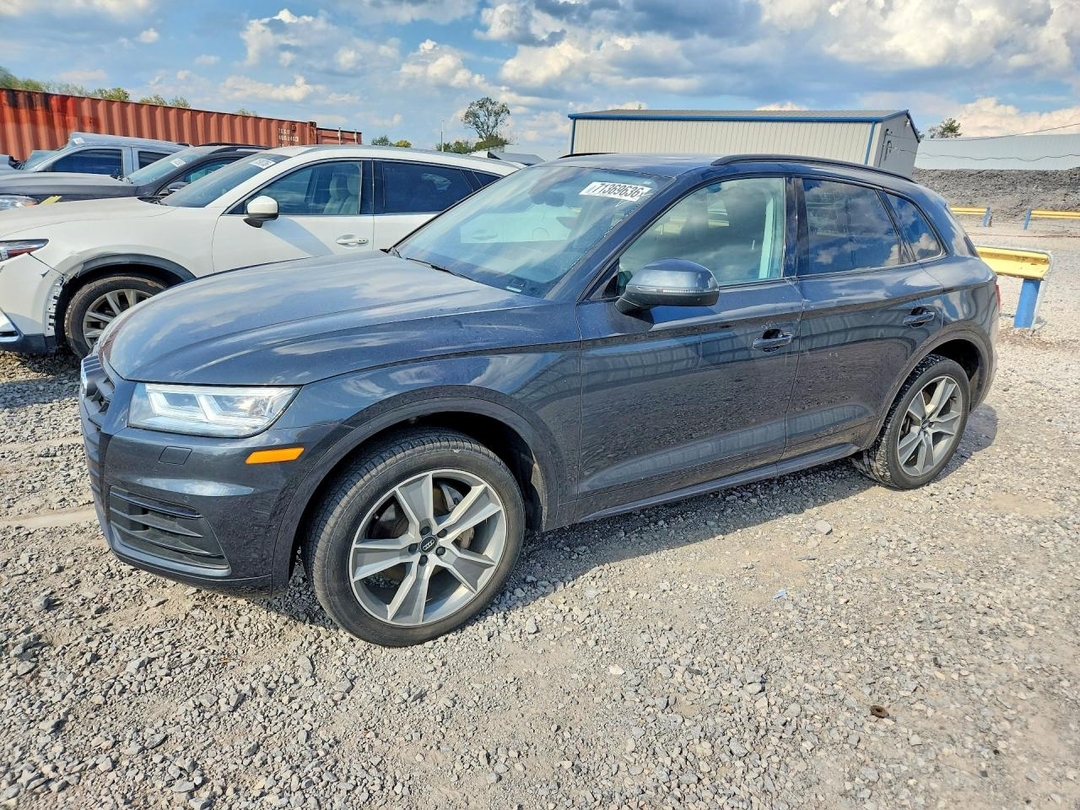 منظر 2020 AUDI Q5 PREMIUM PLUS، زاوية 1