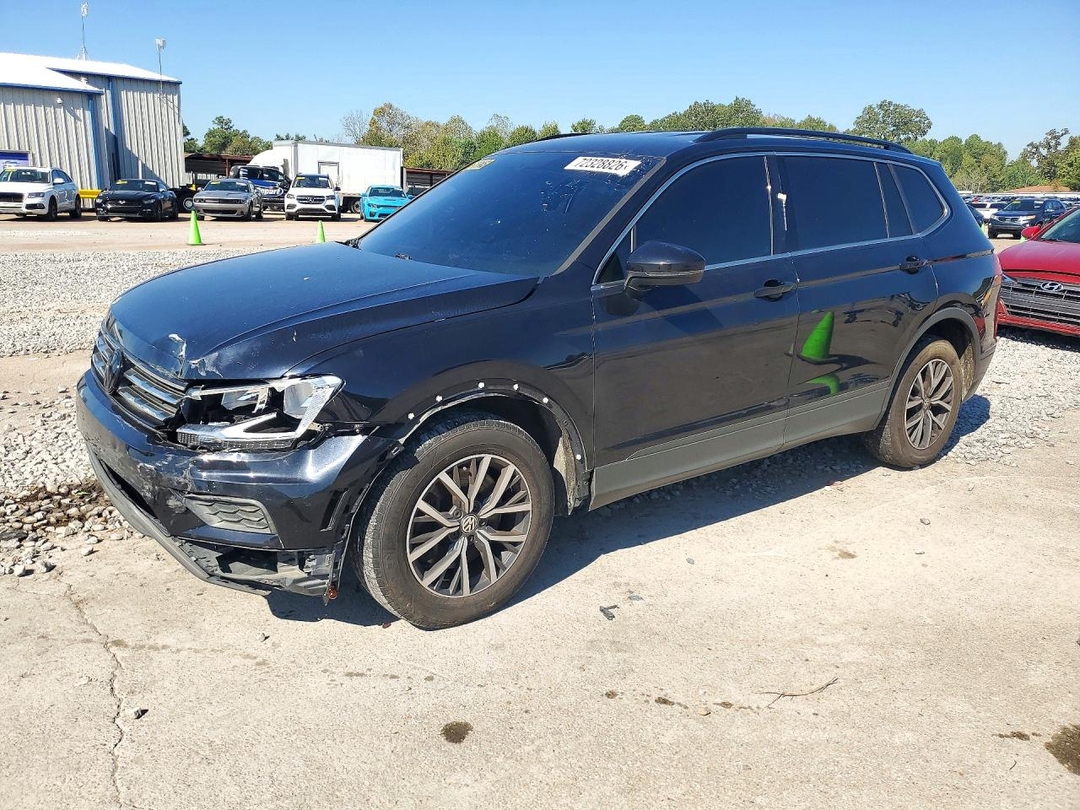 Vista de 2019 VOLKSWAGEN TIGUAN SE, ángulo 1