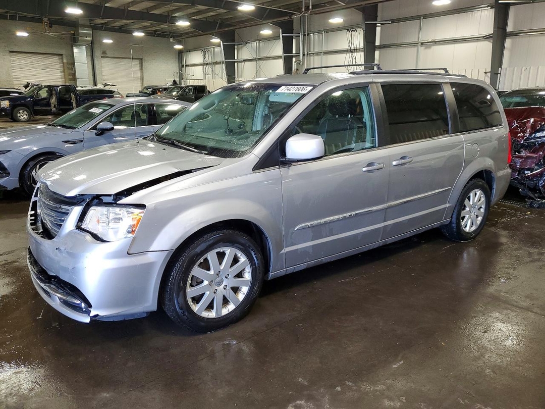 Вид 2016 CHRYSLER TOWN &amp; COUNTRY TOURING, угол 1