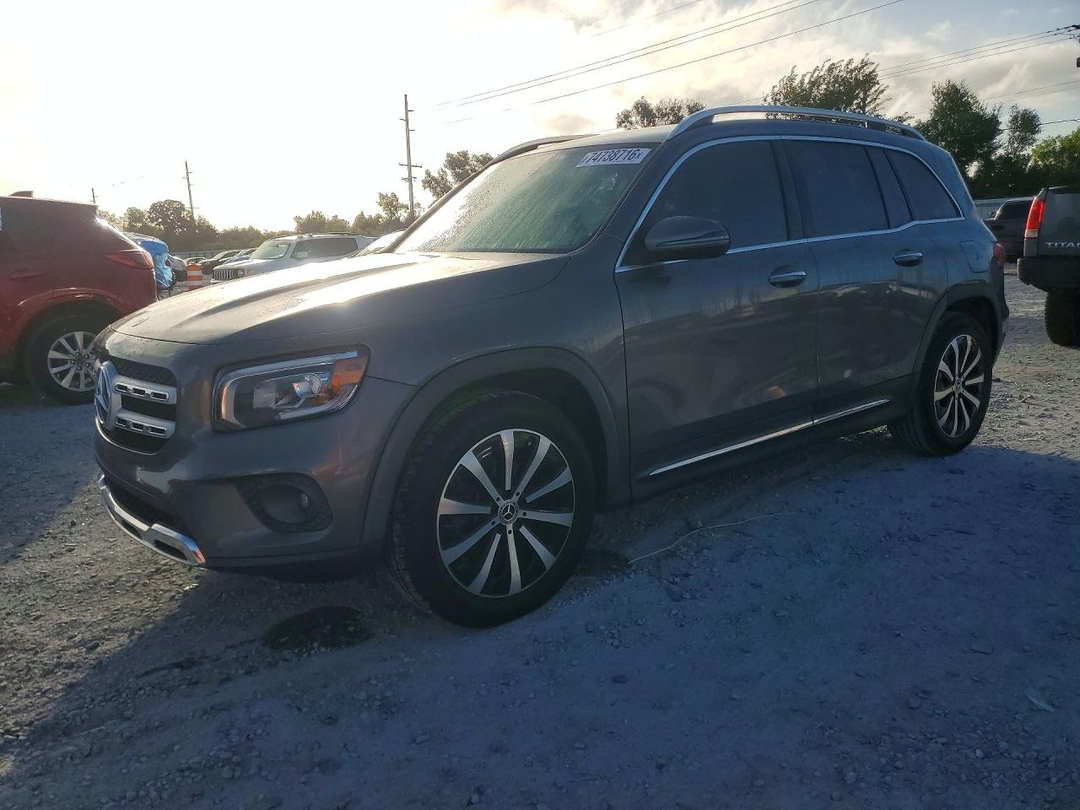 منظر 2021 MERCEDES-BENZ GLB 250، زاوية 1