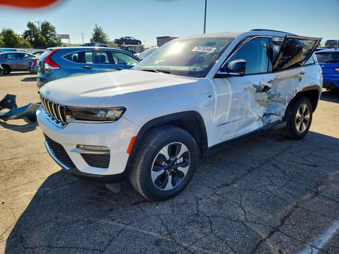 Vista de 2024 JEEP GRAND CHEROKEE LIMITED 4XE, ángulo 1