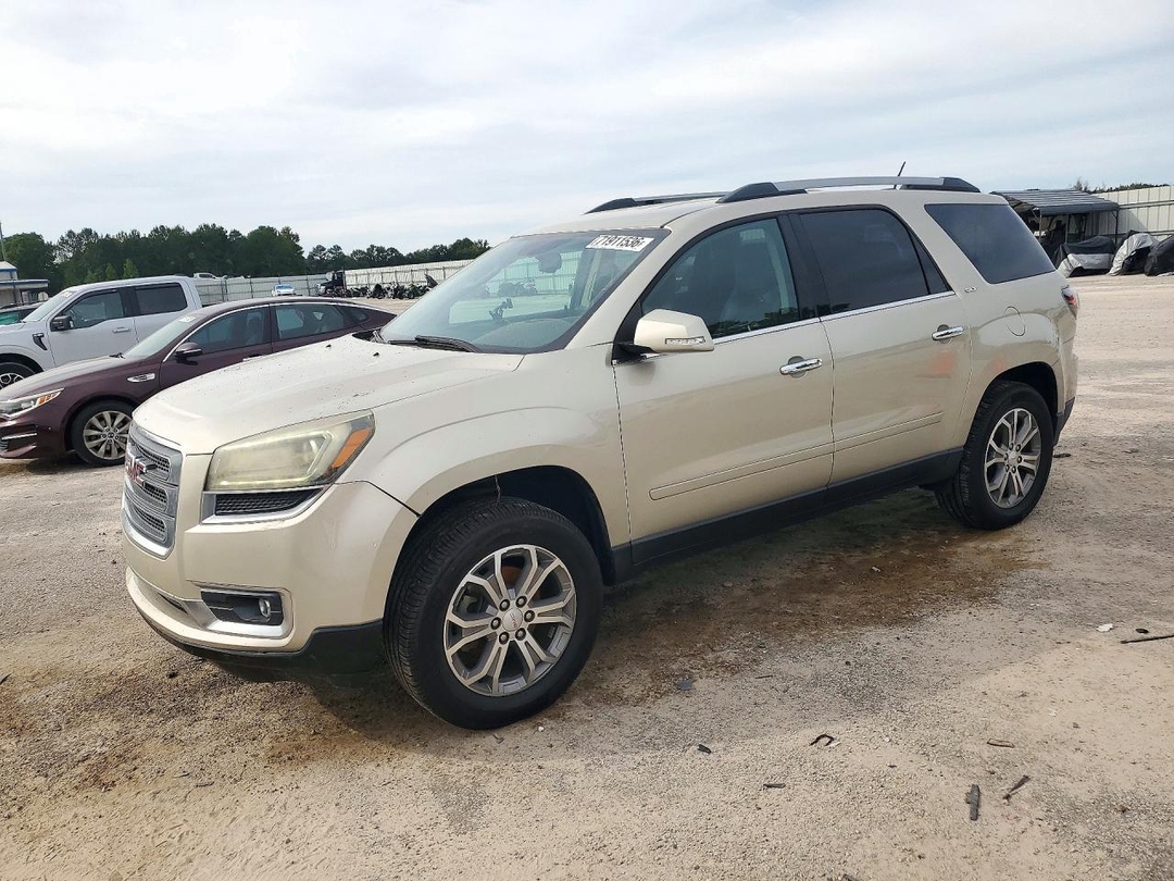 Vue de 2016 GMC ACADIA SLT-1, angle 1