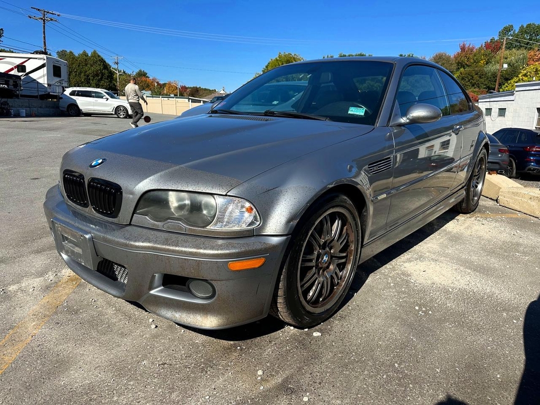 Вид 2005 BMW M3, угол 1