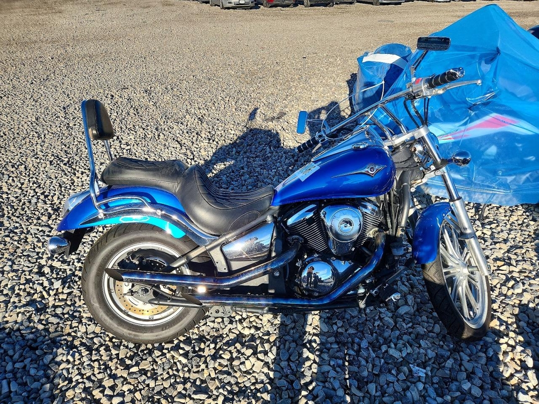 Вид 2007 KAWASAKI VN900 C, угол 1