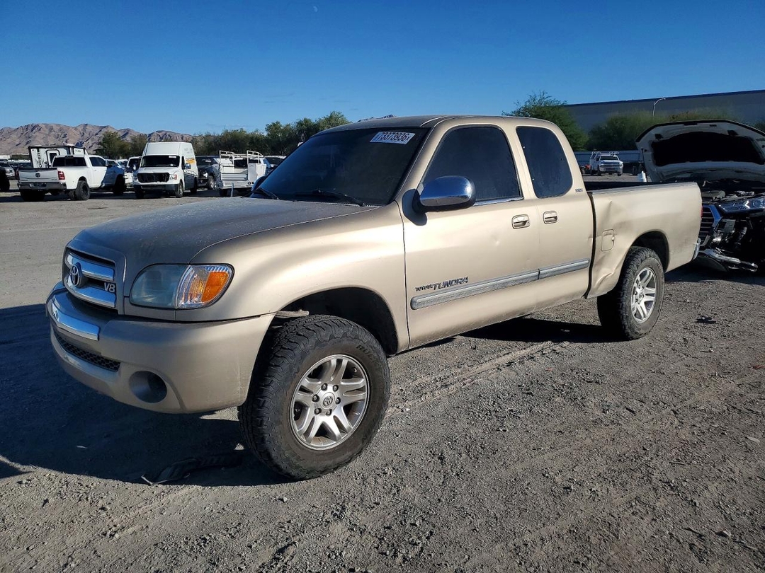 Вид 2003 TOYOTA TUNDRA SR5, угол 1