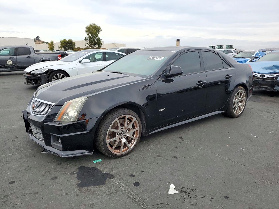 Вид 2011 CADILLAC CTS-V, угол 1