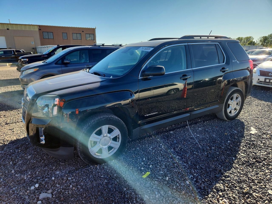 منظر 2015 GMC TERRAIN SLE، زاوية 1