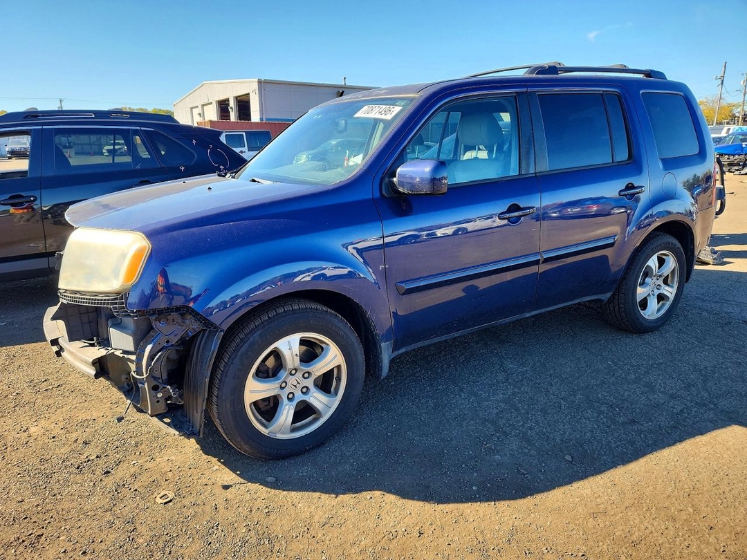Вид 2015 HONDA PILOT EXL, угол 1