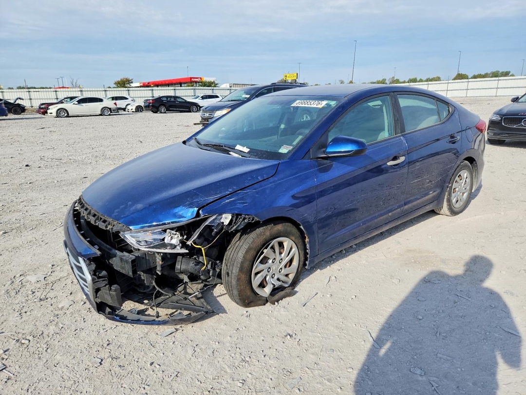 Vue de 2017 HYUNDAI ELANTRA SE, angle 1