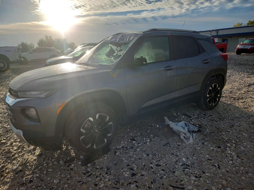 Vedere 2021 CHEVROLET TRAILBLAZER LT, unghi 1