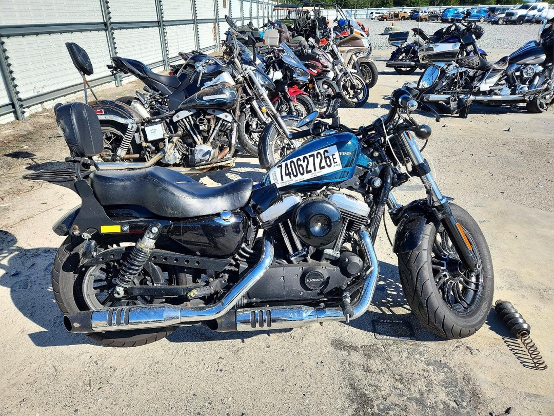 Vue de 2016 HARLEY-DAVIDSON XL1200 FORTY-EIGHT, angle 1