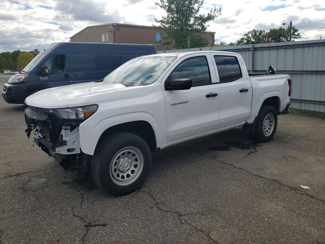 منظر 2025 CHEVROLET COLORADO، زاوية 1