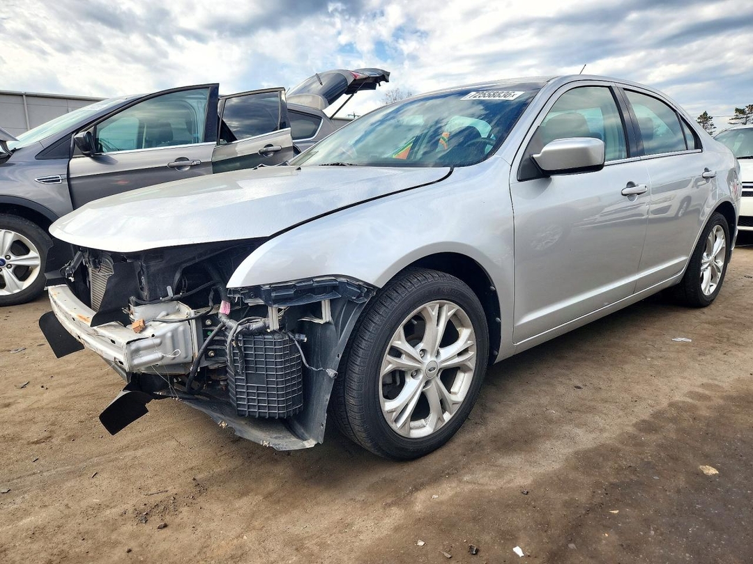 منظر 2012 FORD FUSION SE، زاوية 1