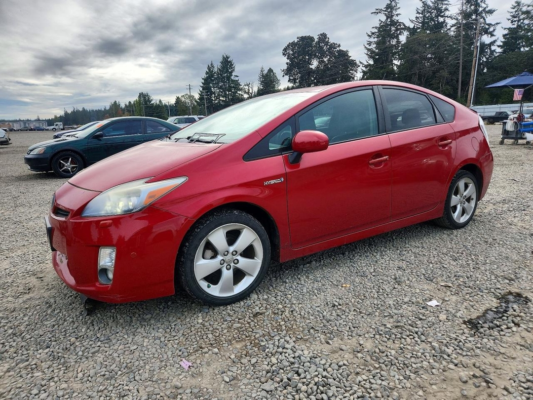 منظر 2010 TOYOTA PRIUS V، زاوية 1