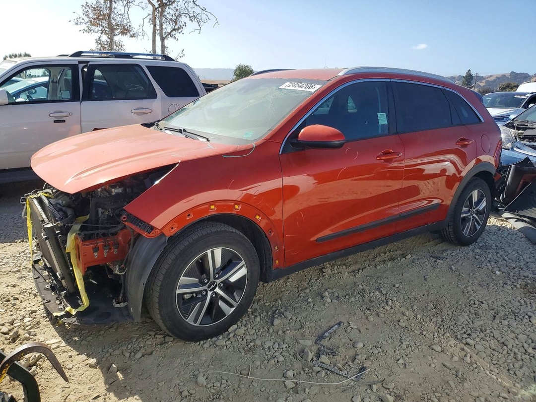 Вид 2022 KIA NIRO LXS, угол 1