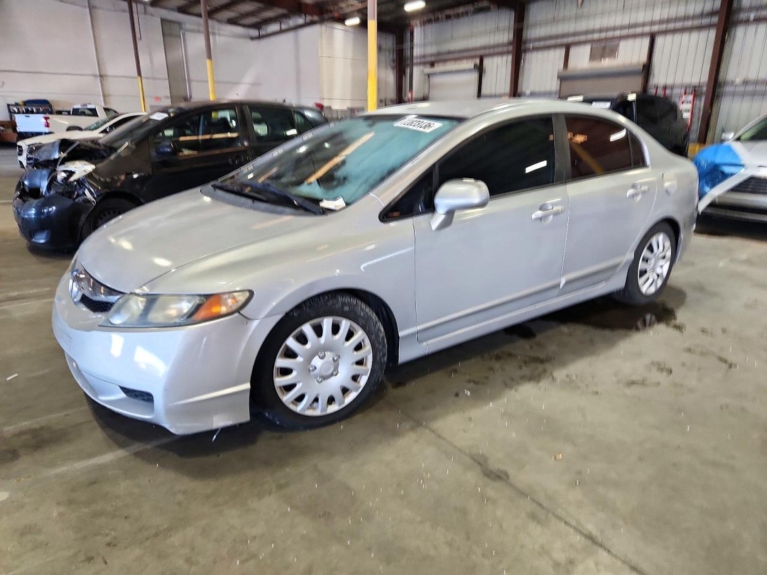 Vue de 2011 HONDA CIVIC LX, angle 1