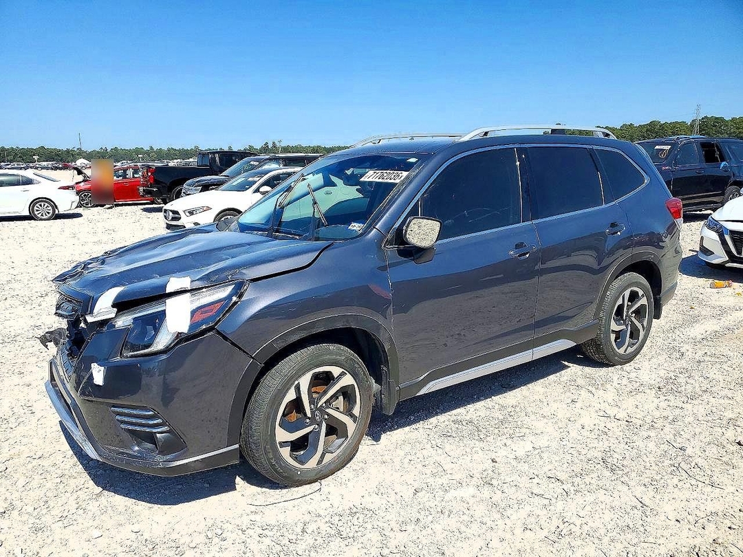 Вид 2023 SUBARU FORESTER TOURING, угол 1